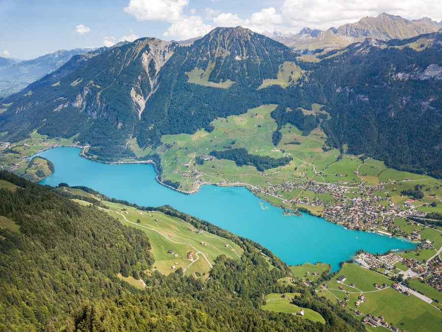 Lungernsee und Lungern aus der Vogelperspektive